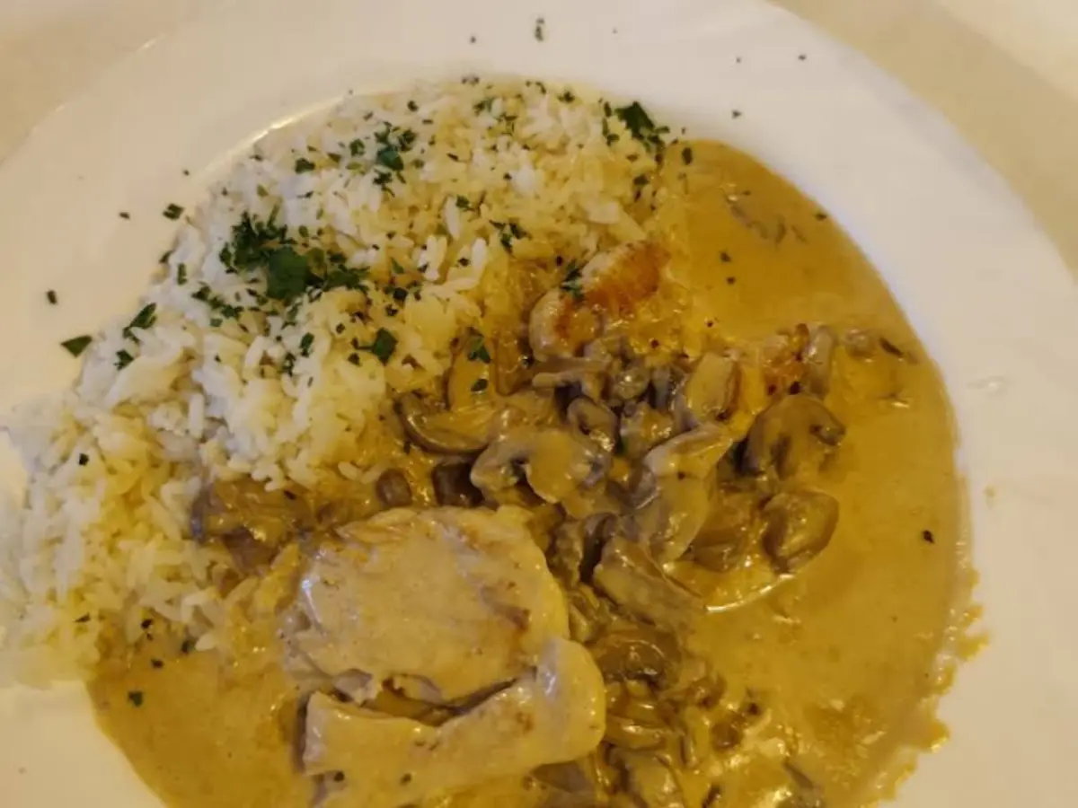 Hähnchen mit Champignons